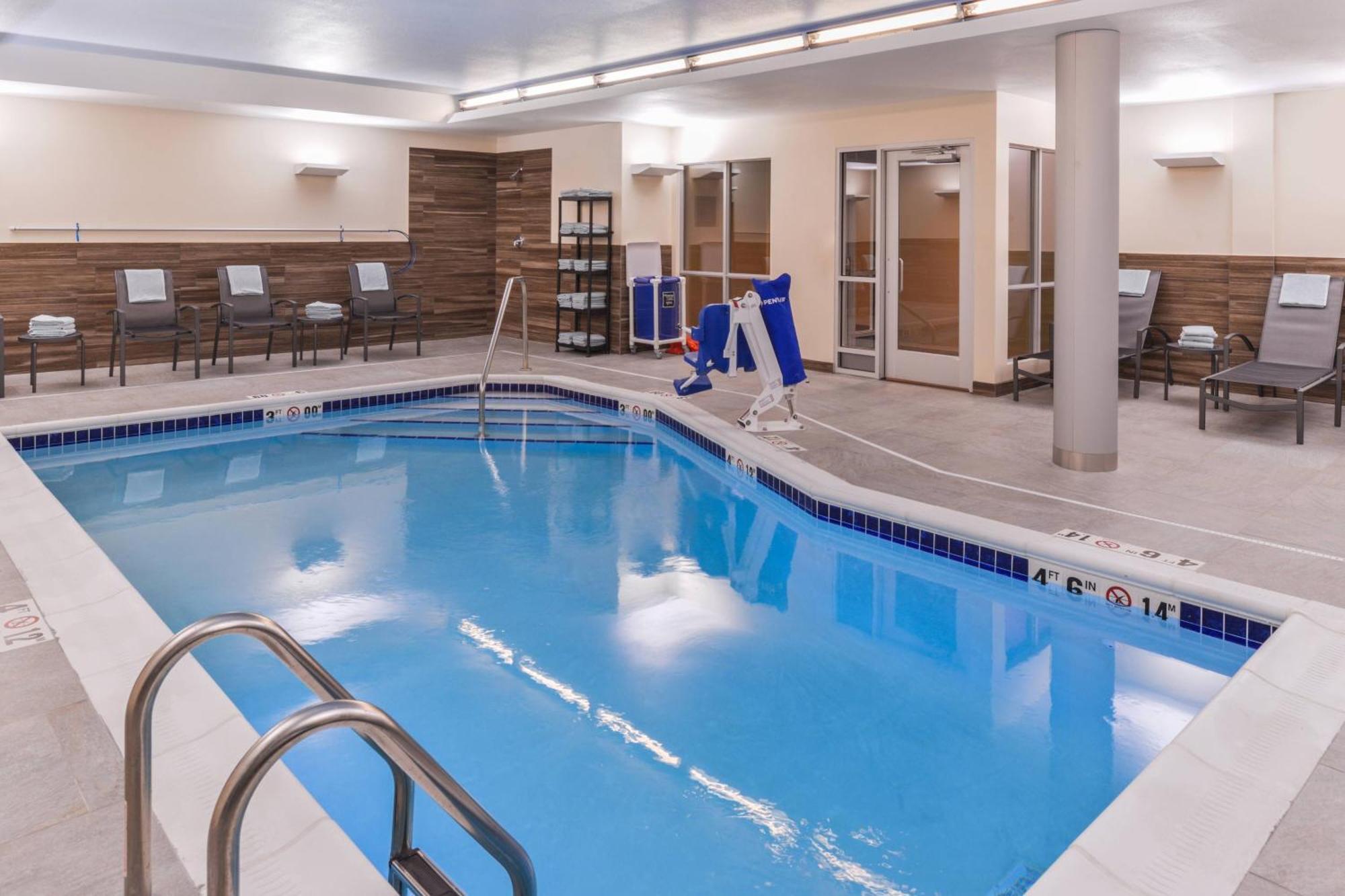 Fairfield Inn & Suites By Marriott Coralville Buitenkant foto